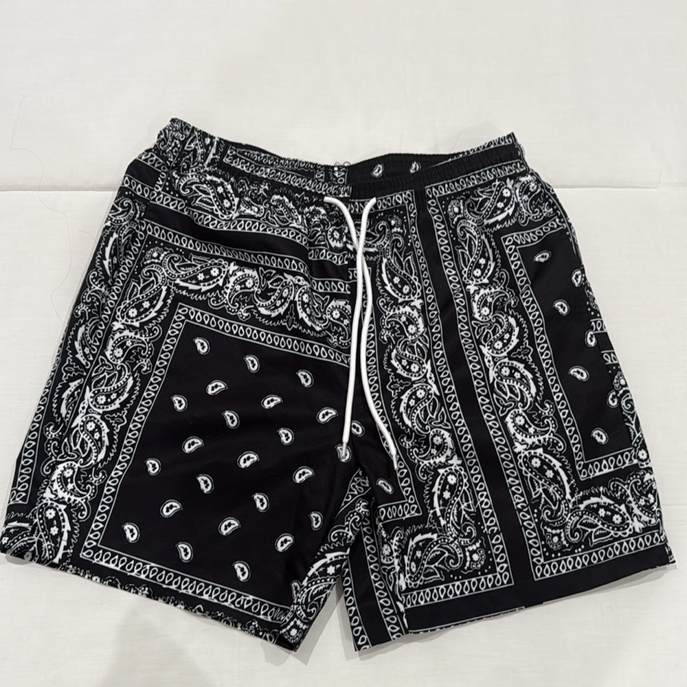 Mens Black & White Paisley Swim Trunks‎ - Picture 2 of 5